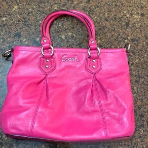 Authentic coach bag. PINK - EXCELLENT CONDITION!